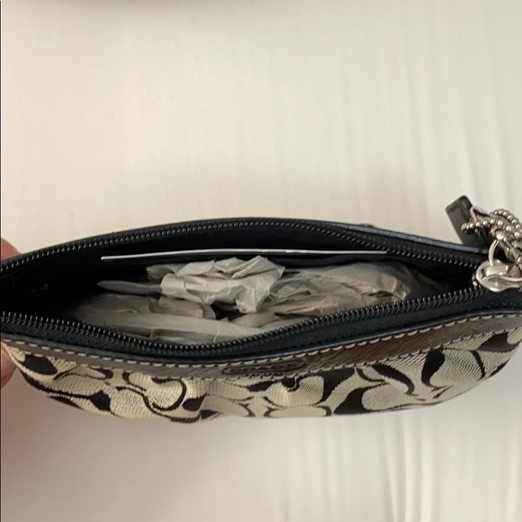 Coach Signature Wristlet - Picture 4 of 4